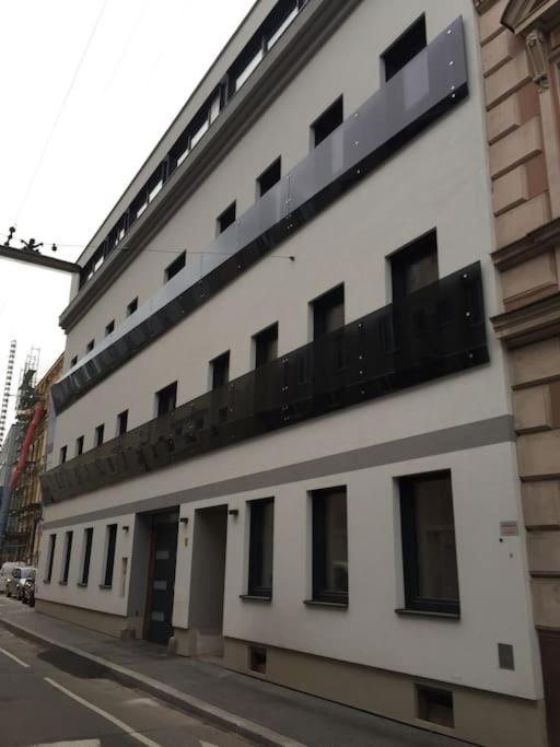 New Apartment - 10 Min Downtown فيينا المظهر الخارجي الصورة